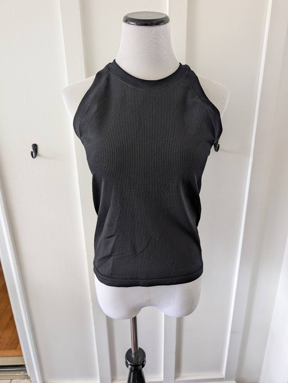 Athleta Renew Racerback Tank NWT - Picture 6 of 10
